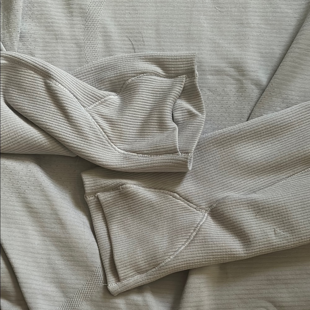 Lavender Lulu swiftly - Picture 2 of 3